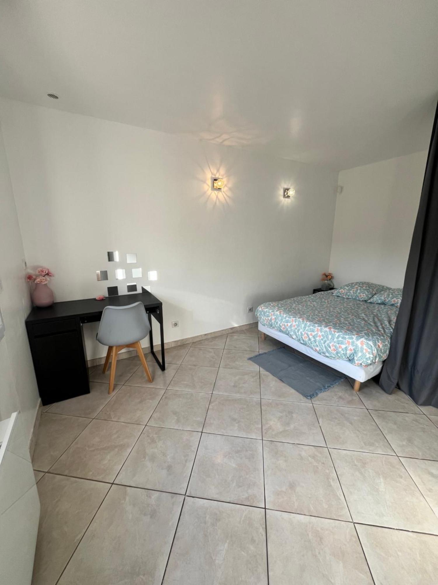 Piscine Cosy, 3 Chambres, 3 Sdb, Havre De Paix A 10 Min Des Plages Могио Экстерьер фото